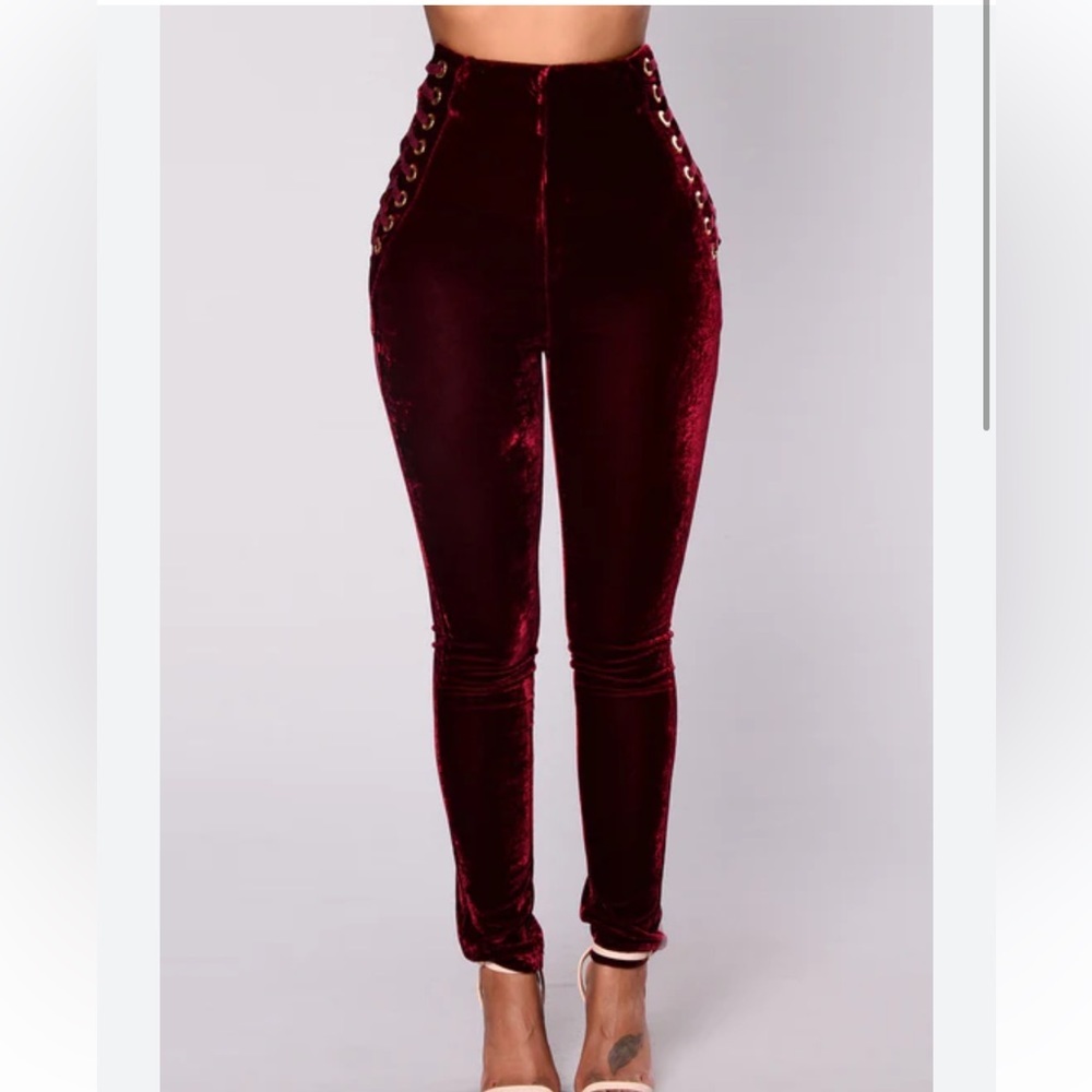 Fashion nova burgundy velvet pants size Large